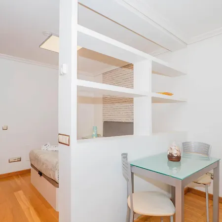 Ybh Cuba 26, 2 * Vigo